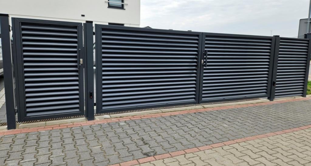 Moderne dichte inrijpoort model: Denver in afmeting 400x180, Met poort, Overige typen, Nieuw, Ophalen of Verzenden