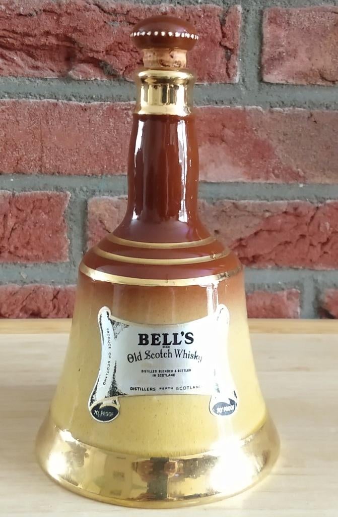 vtg Bell's schotse whiskyfles; Wade keramische karaf vlgnr 2, Ophalen of Verzenden