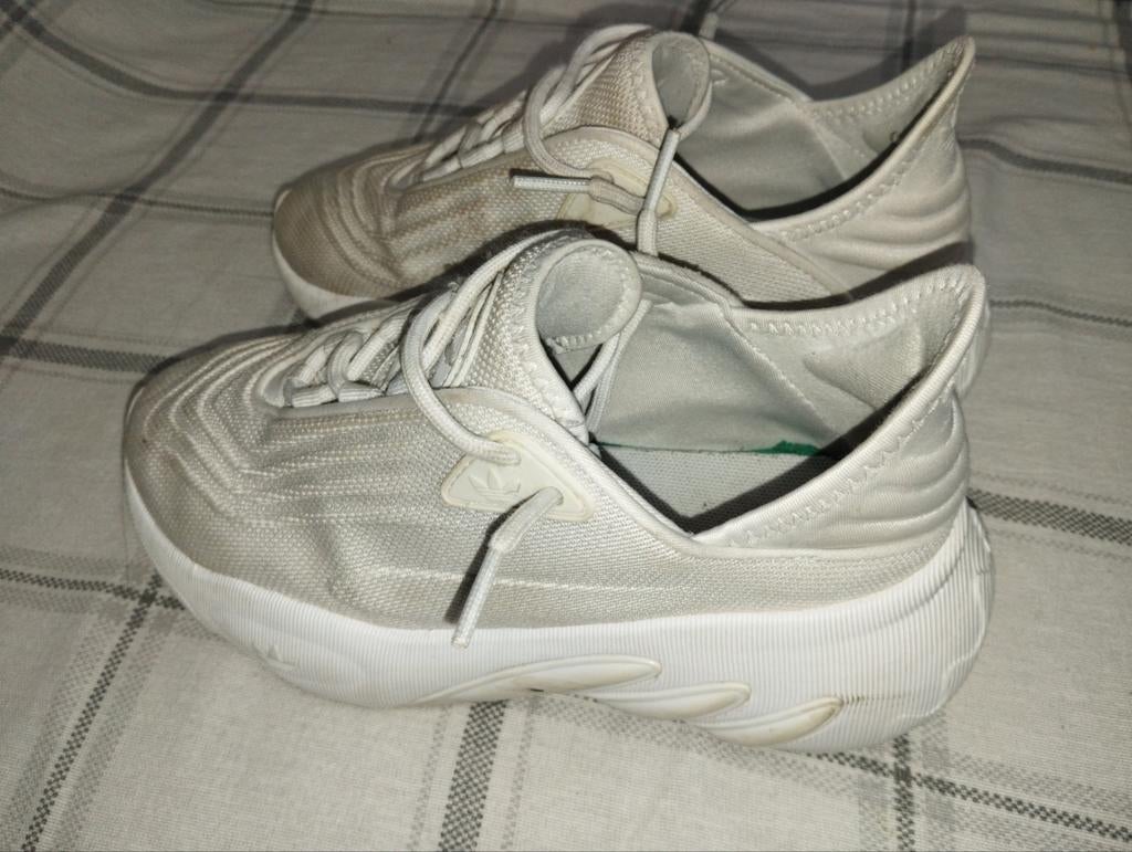 Witte Sneakers maat 35.5, Adidas, Wit, Ophalen of Verzenden, Sneakers of Gympen