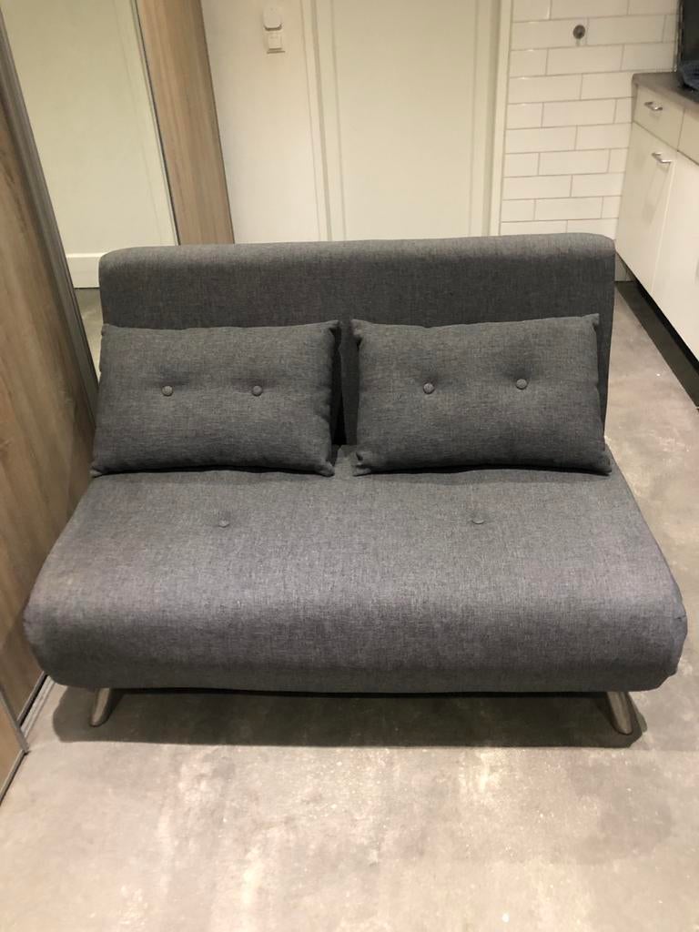 Stijlvolle grijze slaapbank merk Made, Ophalen, Gebruikt, Tweepersoons, 190 cm of minder