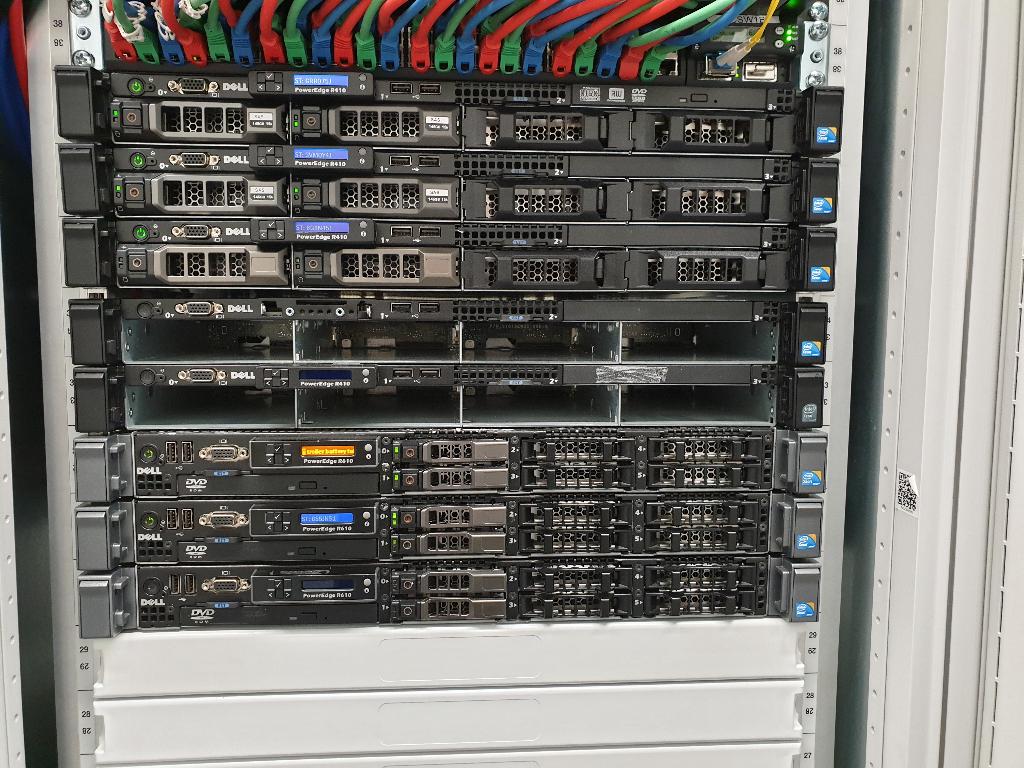 Dell PowerEdge Servers R515/R610/R620, Computers en Software, Servers, Ophalen, Gebruikt, 2 tot 3 Ghz, 64 GB