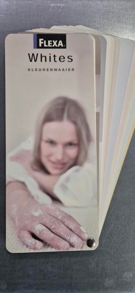 Flexa Whites Kleurenwaaier - Perfect voor Kleurkeuze!, Hobby en Vrije tijd, Schilderen, Ophalen of Verzenden, Zo goed als nieuw