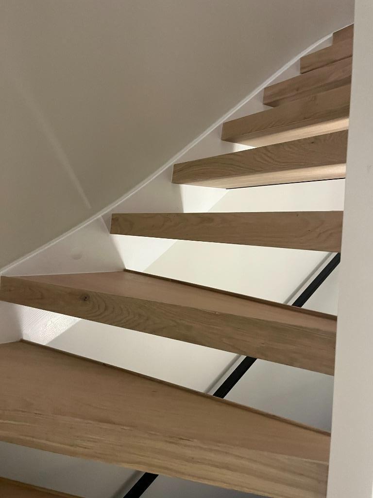 TRAPRENOVATIE, Laminaat of Parket