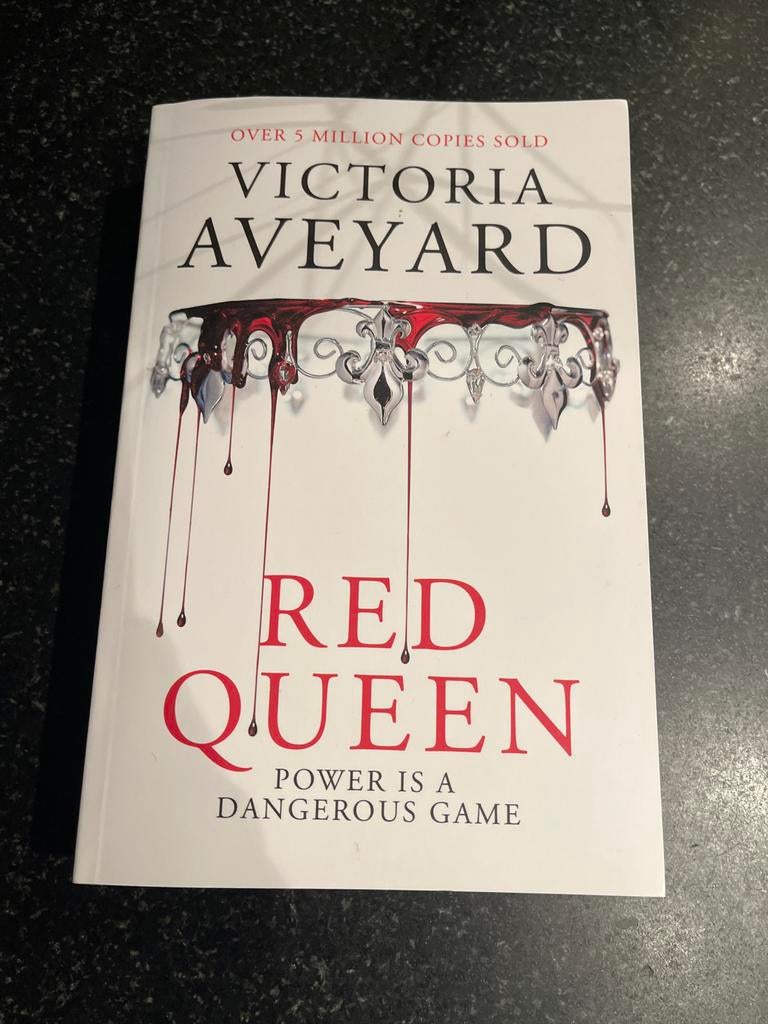 Red Queen - Victoria Aveyard (Nieuw), Ophalen of Verzenden, Nieuw