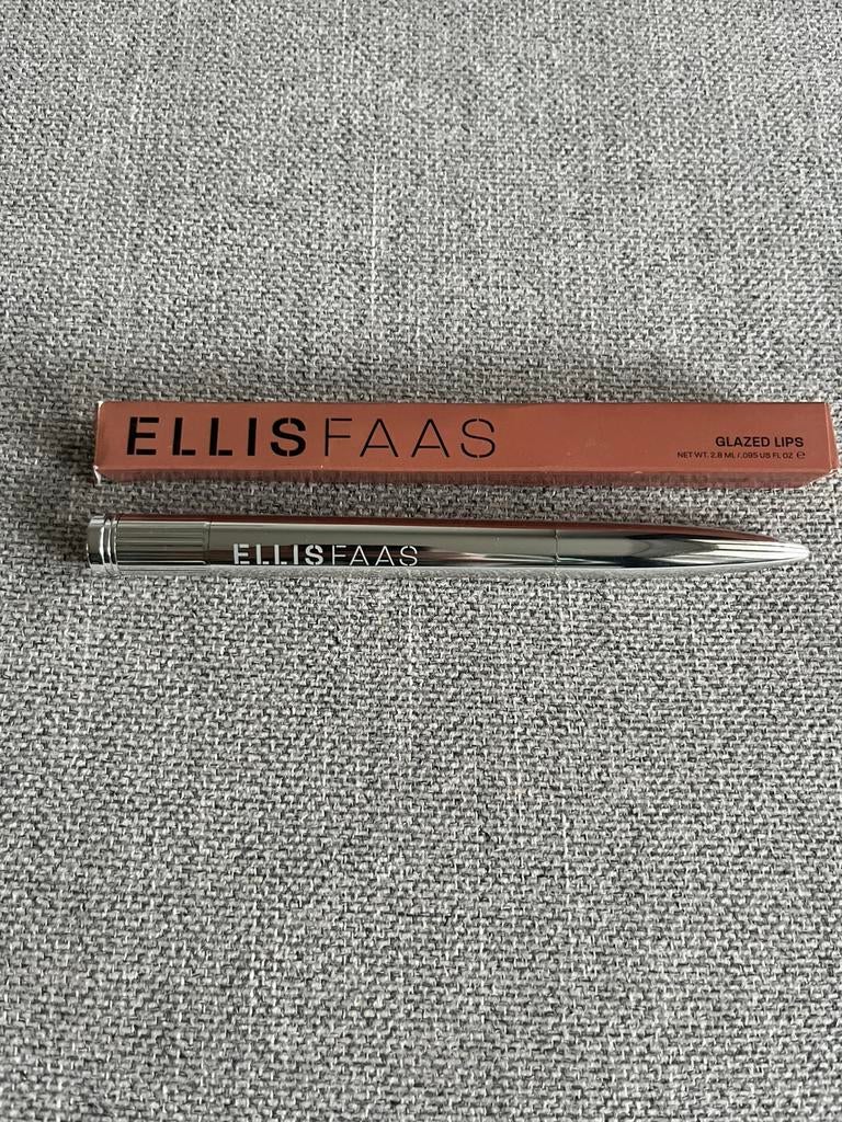 NIEUW | Ellis Faas - Glazed Lips - Sheer Deep Coral, Ophalen of Verzenden, Nieuw, Lippen, Make-up