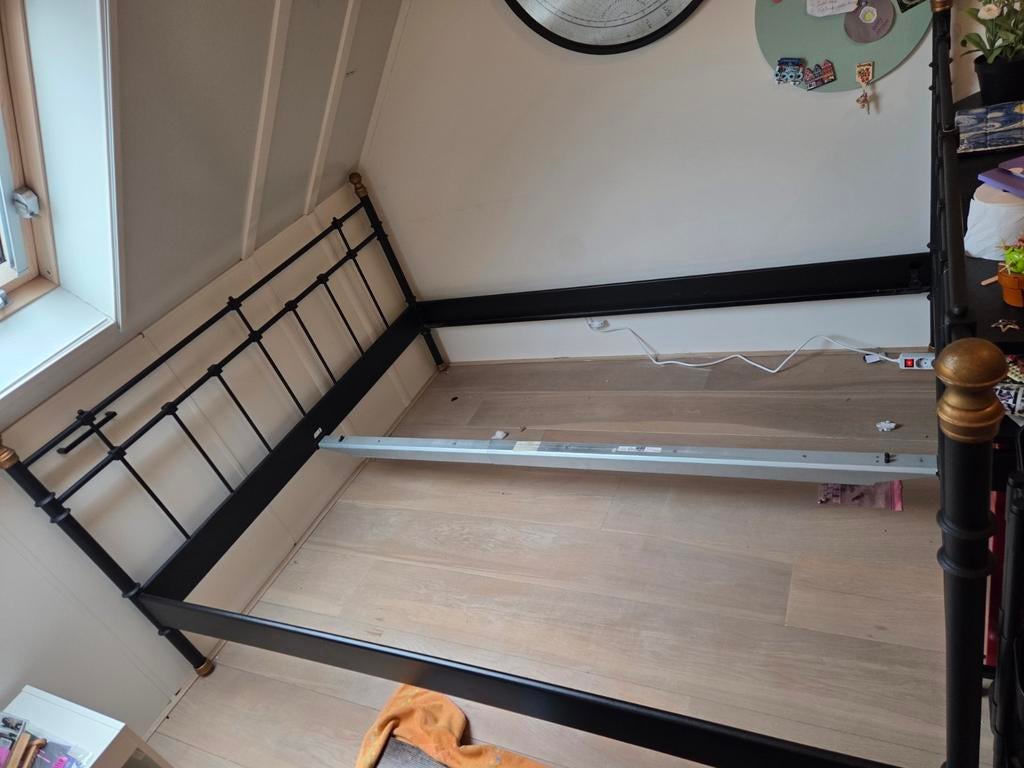 Ikea Svelvik metalen bed 160x200, Huis en Inrichting, Ophalen, Gebruikt, Tweepersoons, 200 cm