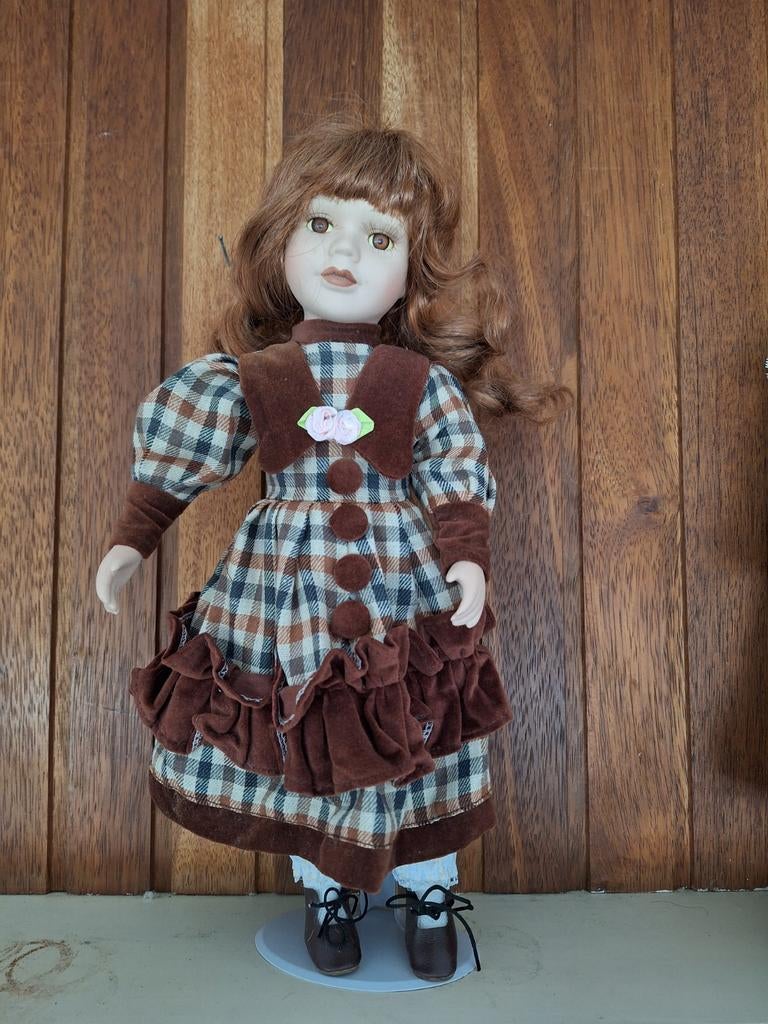 Te koop: staande pop, Ophalen, Zo goed als nieuw, Pop