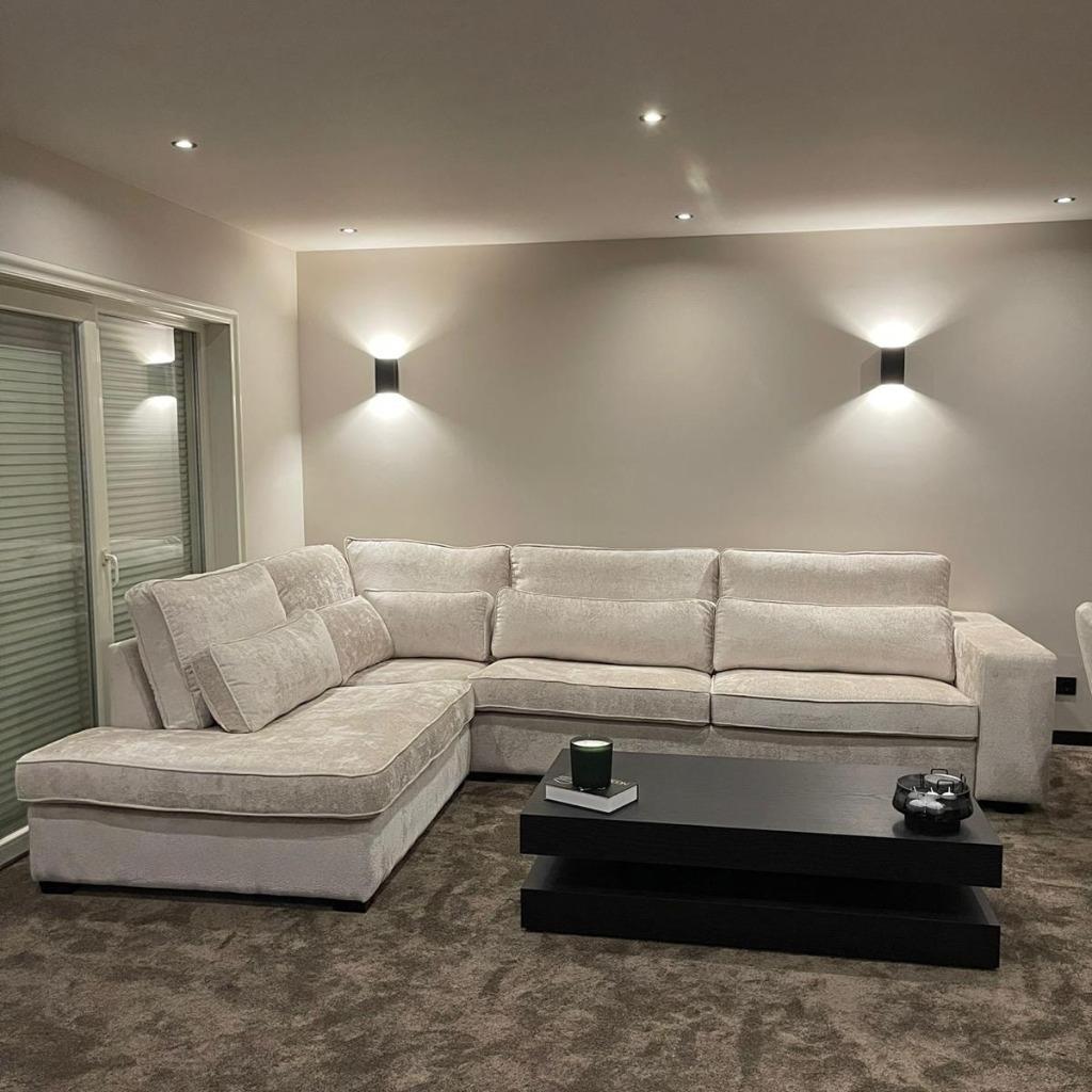 Hoekbank Beige Velours Leer Velvet Ribstof Teddy SALES, Hoekbank, Nieuw, Ophalen of Verzenden, Minder dan 150 cm