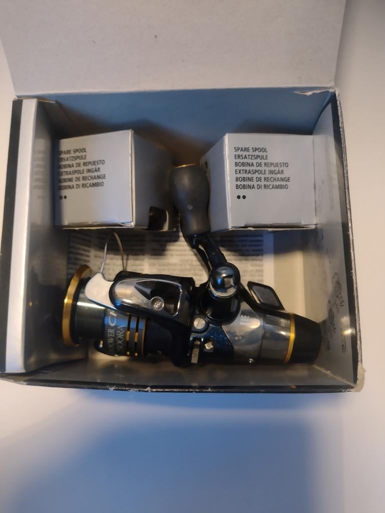 Shimano twinpower C14 2500 RA, Ophalen of Verzenden, Zo goed als nieuw, Molen