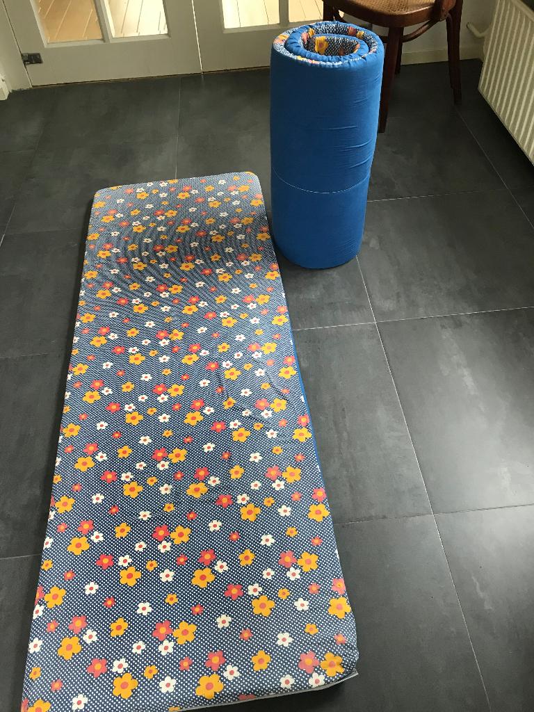 Matrasjes voor tent, Ophalen, Gebruikt, Tot en met 2