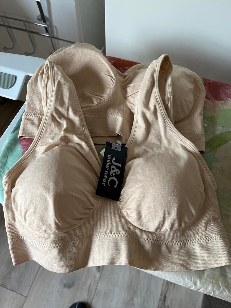Beige BH - J&C Underwear 4 stuks S/M nieuw, Kleding | Dames, Ondergoed en Lingerie, Ophalen of Verzenden, Beige, BH