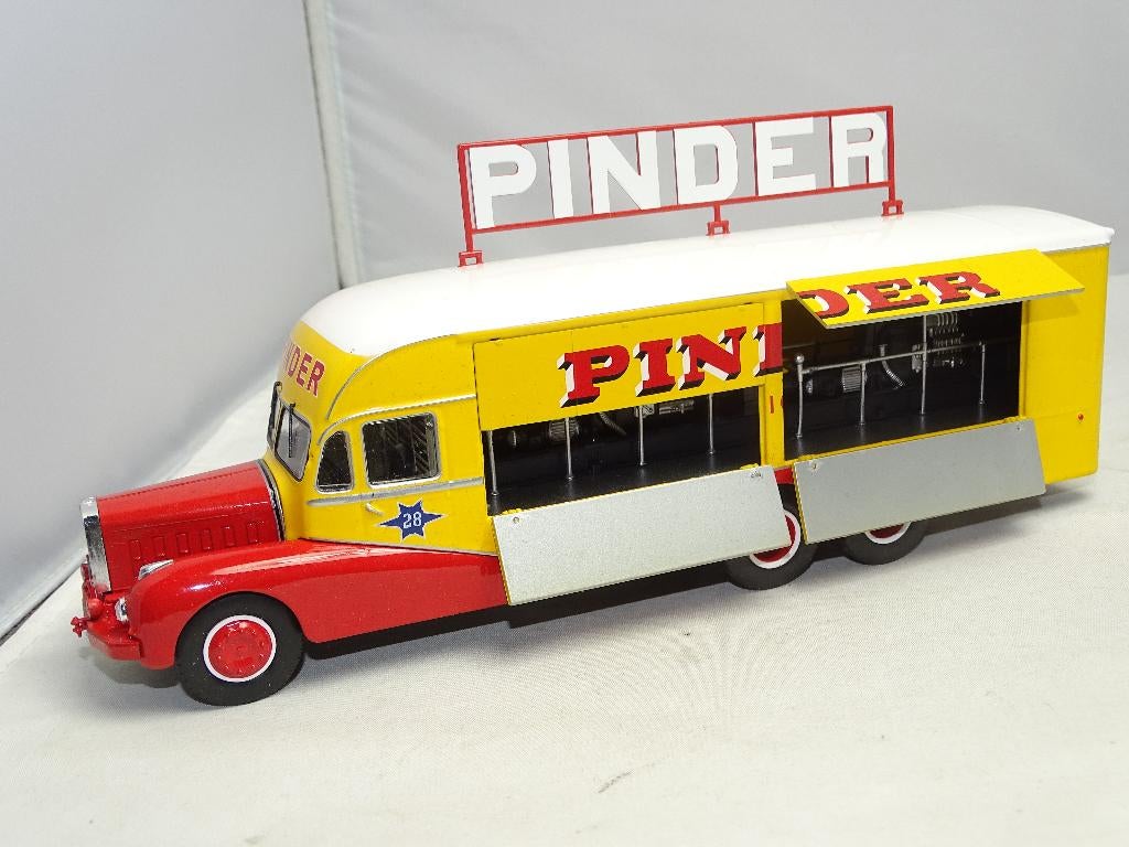 1/43 Atlas Bernard Pinder, Ophalen of Verzenden, Nieuw, Bus of Vrachtwagen, Overige merken