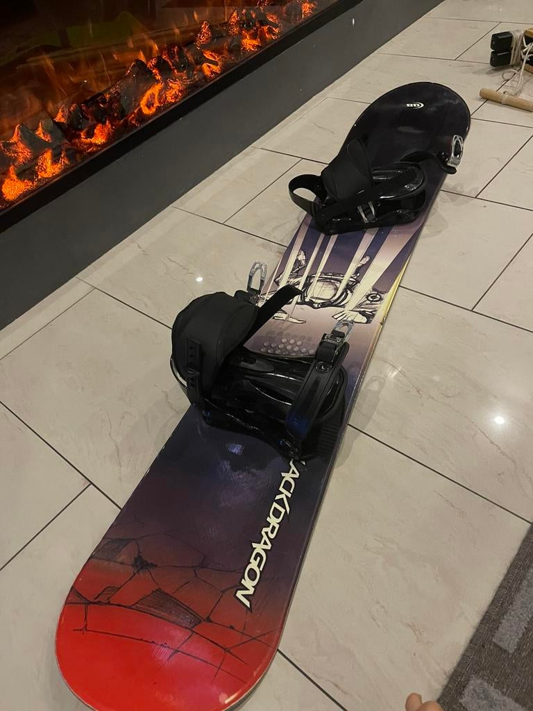 Snowboard 150 cm, Sport en Fitness, Snowboarden, Ophalen of Verzenden, Zo goed als nieuw, Board