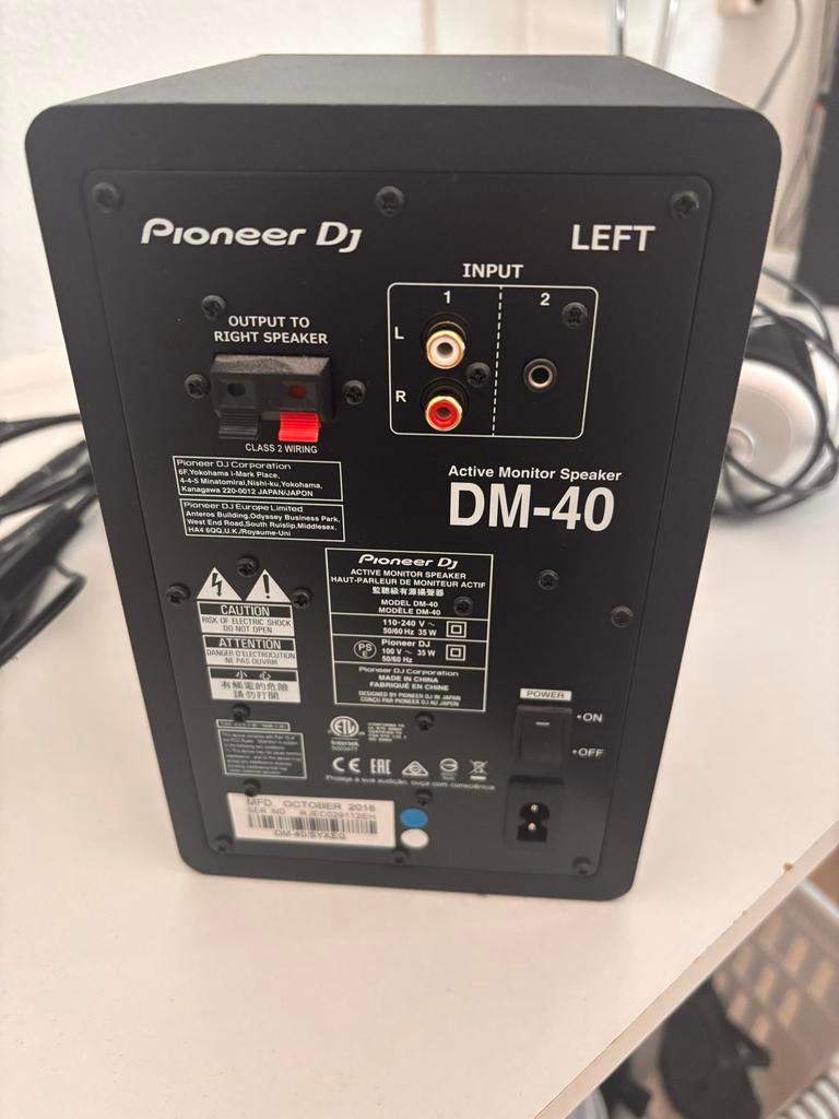 Pioneer DM-40 Actieve Monitor Speakers - Set, Gebruikt, Minder dan 60 watt, Front, Rear of Stereo speakers, Ophalen