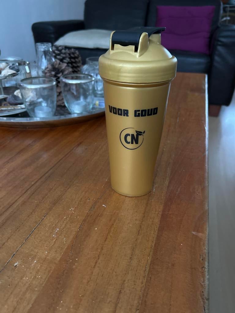 Gouden shaker beker - Voor Goud, Ophalen of Verzenden, Zo goed als nieuw, Overige typen