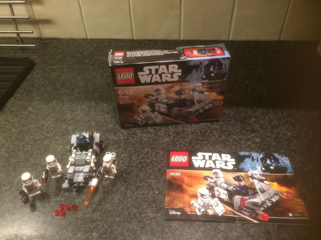 Lego Star Wars 75166 First Order Transport Sp. doosje/boekje, Ophalen of Verzenden, Zo goed als nieuw, Complete set, Lego