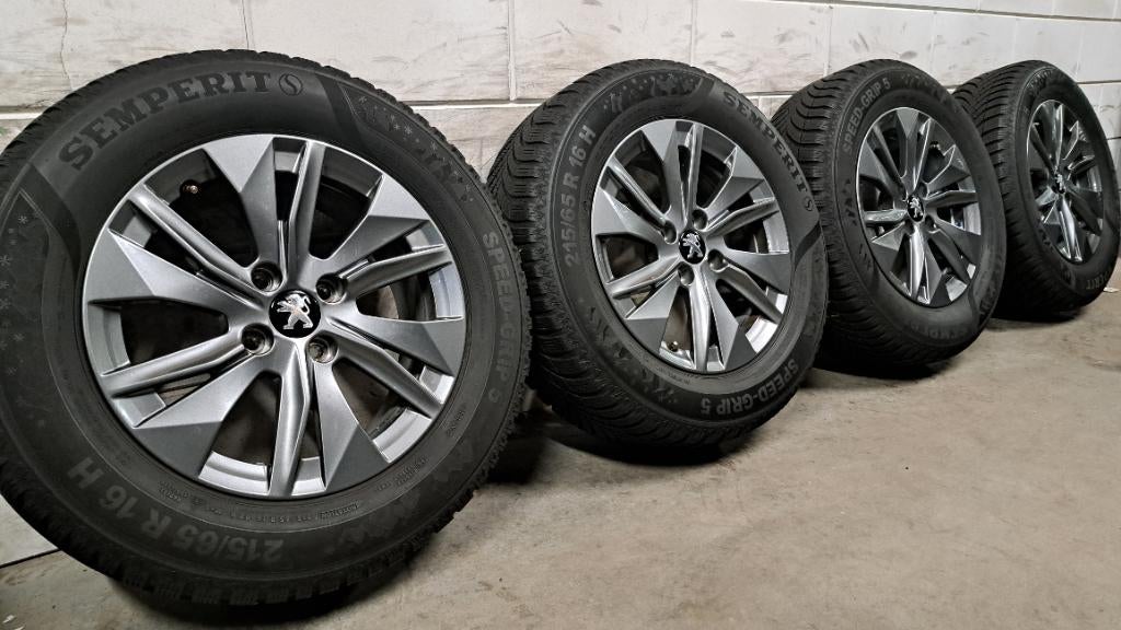 Grijze velgen Peugeot 2008 E-C4 C4-X C3 Aircross 215/65/16, Auto-onderdelen, Banden en Velgen, 16 inch, Banden en Velgen, Personenwagen