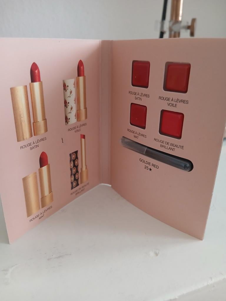 Gucci Lippenstift Proefje - 4 Kleuren - Nieuw, Lippen, Nieuw, Ophalen of Verzenden, Make-up
