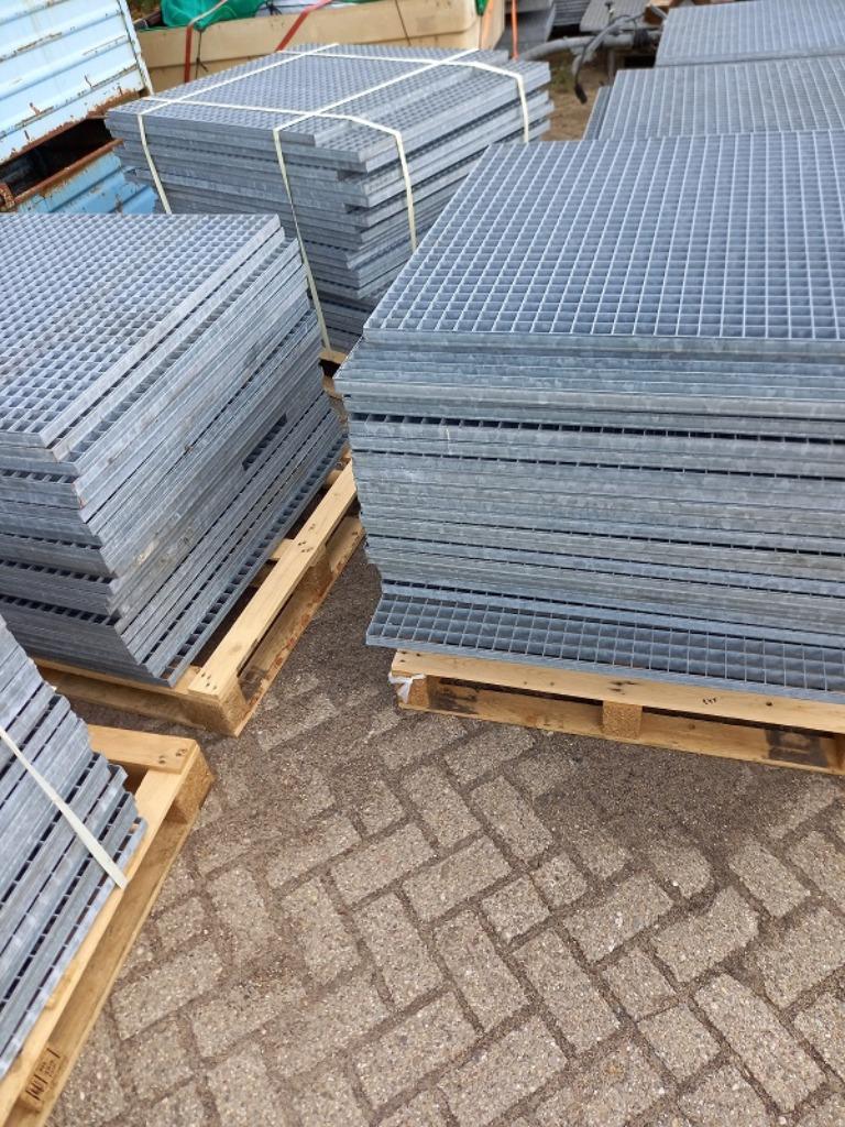 Vloerroosters Looproosters Persroosters Vijverrroosters, Ophalen of Verzenden, Gebruikt