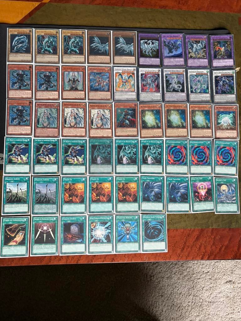 Compleet Blue Eyes white dragon deck, Hobby en Vrije tijd, Verzamelkaartspellen | Yu-gi-Oh!, Ophalen of Verzenden, Zo goed als nieuw