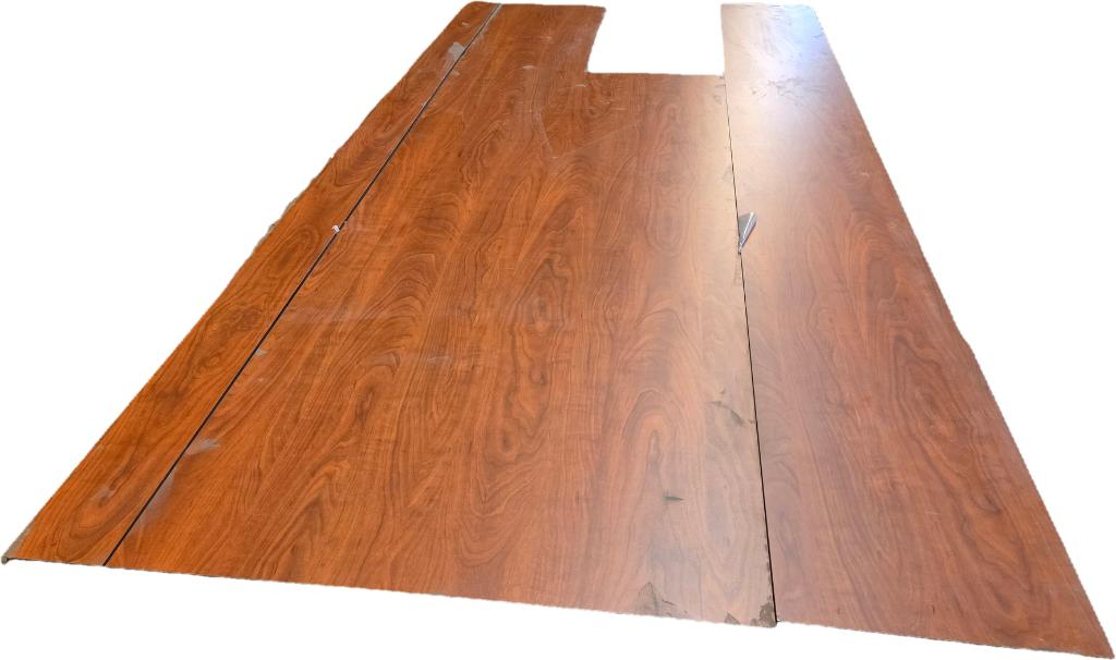 Notenkleurige Trespa-platen - nr: D96