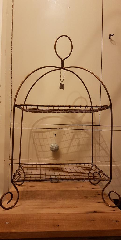 Grootste formaat Riviera maison SOHO high tea etagere, Ophalen, Zo goed als nieuw