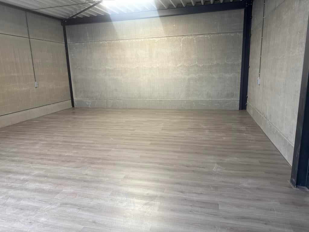 Moderne bedrijfsruimte te huur (boven verdieping), Huur, Bedrijfsruimte