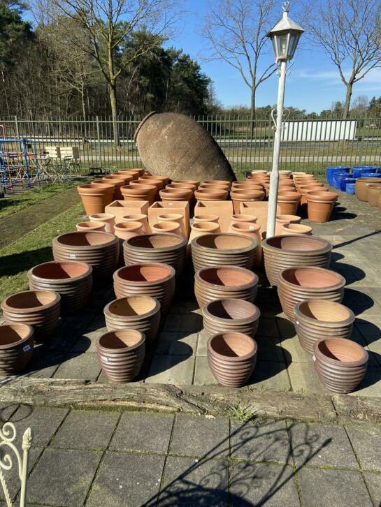 Bloempotten / aardewerk potten / bloembakken te koop.tuin, Ophalen, Handelsondernemingdeeekhoorn@hotmail.com, Nieuw, Tuin