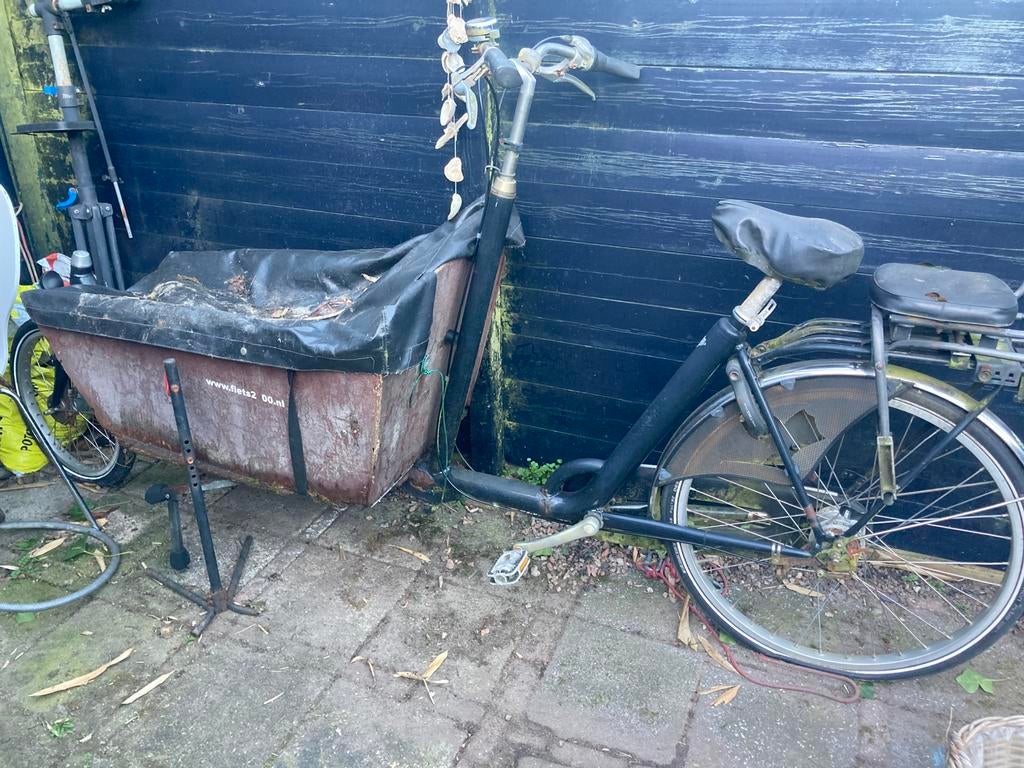 Gratis oude vervallen bakfiets - voor handige doe het zelver, Ophalen, Gebruikt, 2 kinderen, Fietsfabriek