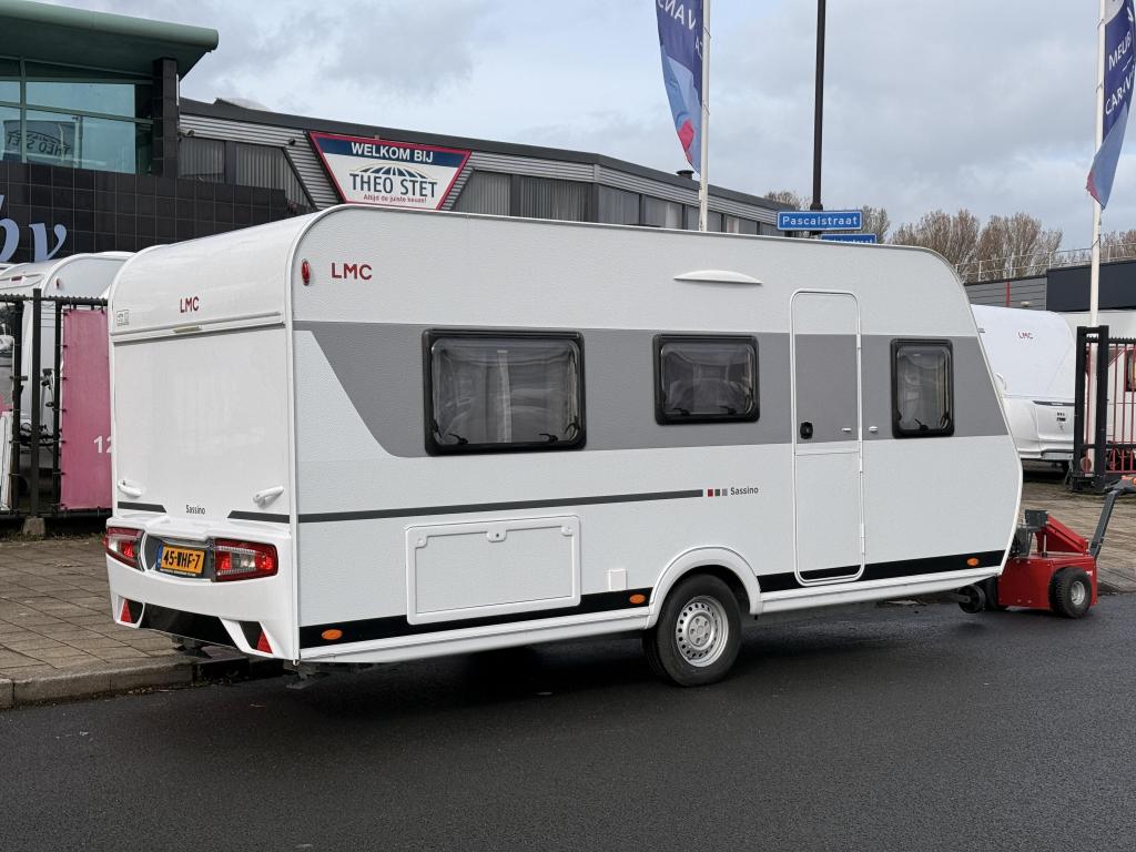 LMC Sassino 460 E enkele bedden, met voortent, zondag open, Bedrijf, Treinzit, 5 tot 6 meter, LMC en Münsterland