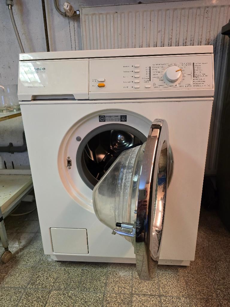 Miele wasmachine novotronic W965, Ophalen, 1200 tot 1600 toeren, Gebruikt, 4 tot 6 kg