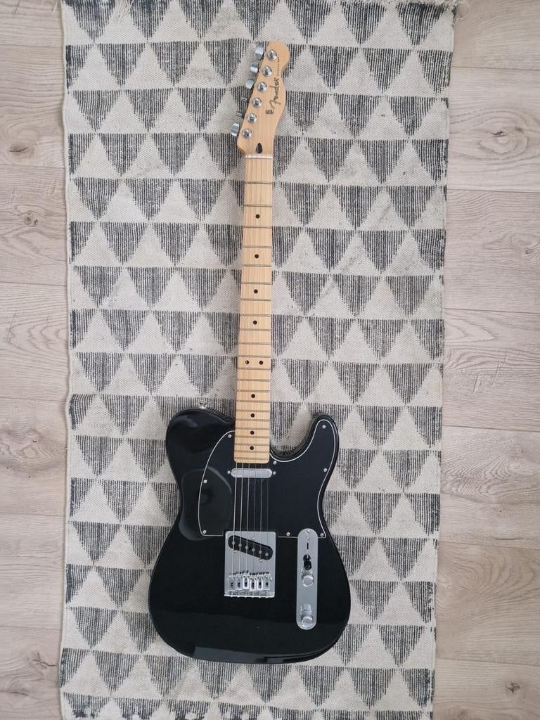 Fender Telecaster zwart, Muziek en Instrumenten, Ophalen of Verzenden, Zo goed als nieuw, Solid body, Fender