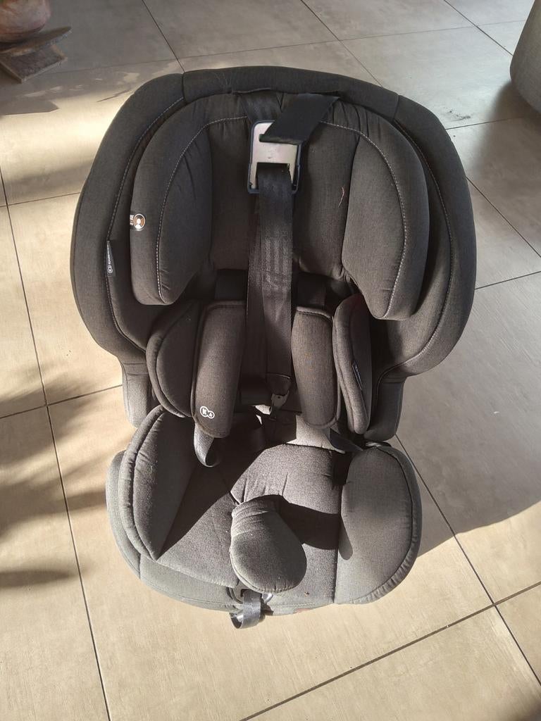 Autostoel 9 tot 18 kg, Kinderen en Baby's, Autostoeltjes, 9 t/m 18 kg, Zijbescherming, Zo goed als nieuw, Isofix