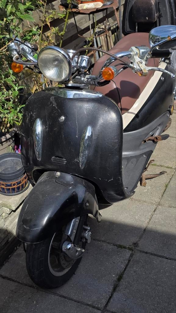 BTC Fosti Grande Retro EURO4 model, Fietsen en Brommers, Ophalen, Gebruikt, Benzine, BTC