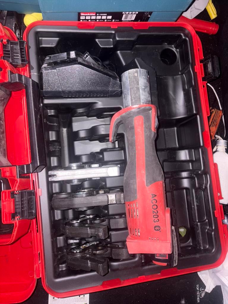 NOVOPRESS ACO 203 BT Persmachine set, Doe-het-zelf en Verbouw, Gereedschap | Handgereedschap, Ophalen of Verzenden, Zo goed als nieuw