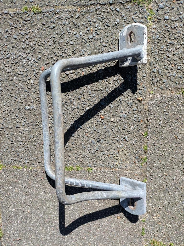 Fietsklem fietsrek fietsbeugel 45 graden muurbevestiging, Ophalen, Gebruikt