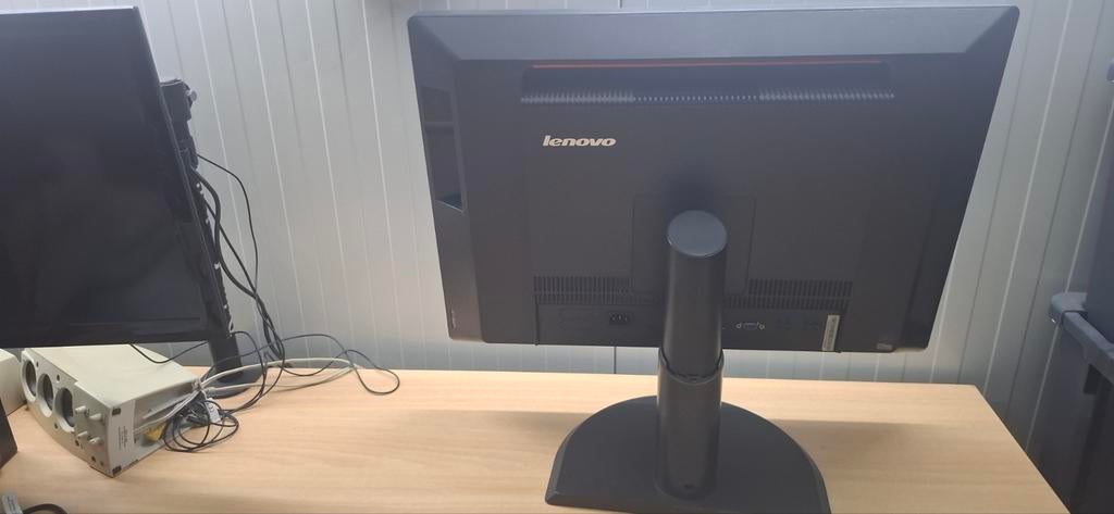 Touchscreen PC i5 - All-in-One Computer, Computers en Software, Desktop Pc's, Ophalen of Verzenden, Gebruikt, Intel Core i5, Lenovo