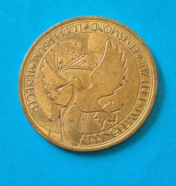 Bevrijdingsvijfje penning messing Appingedam Loppersum, Ophalen of Verzenden, Overige materialen, Nederland