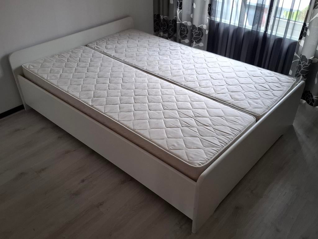 2 persoonsbed / twijfelaar Trendhopper 140 x 200 cm, Ophalen, Gebruikt, Wit, 140 cm