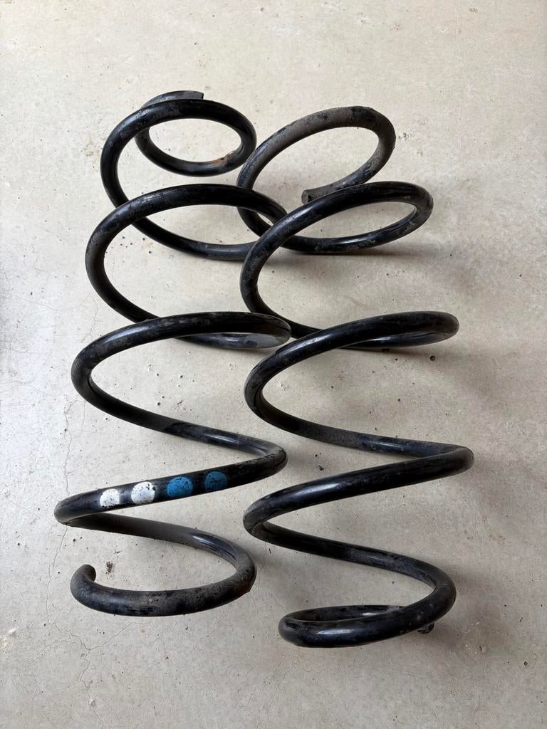 Set veren voor&achter - Polo 6R 1.6 TDI 90/105hp, Auto-onderdelen, Ophanging en Onderstel, Ophalen of Verzenden, Gebruikt, Universele onderdelen