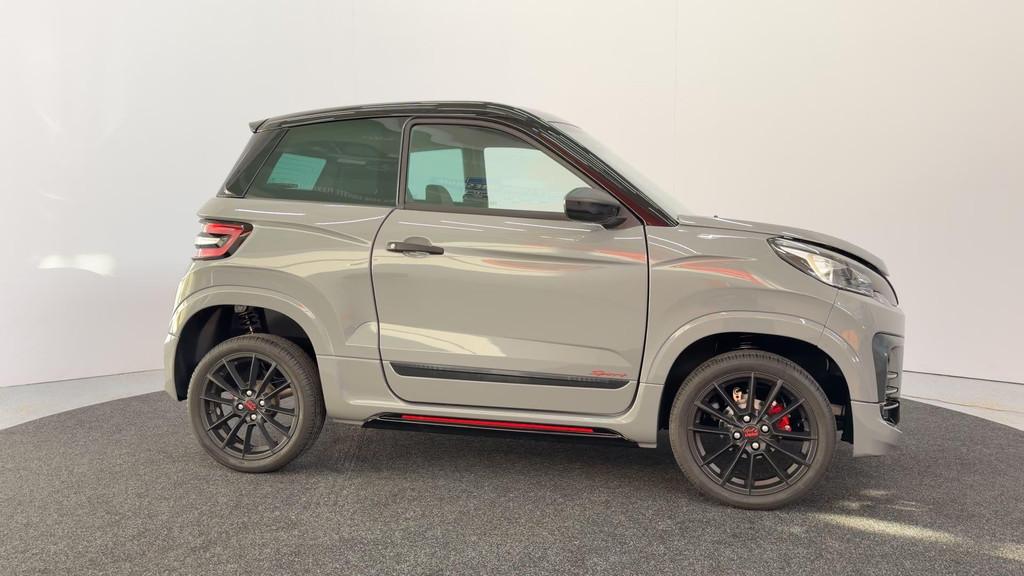 Ligier JS60 Sun Sport Ultimate Feitelijk nieuw!, Gebruikt, Oostschans 76
4463 AM  Goes, NL, Info@urbanmobilitygroupbenelux.com