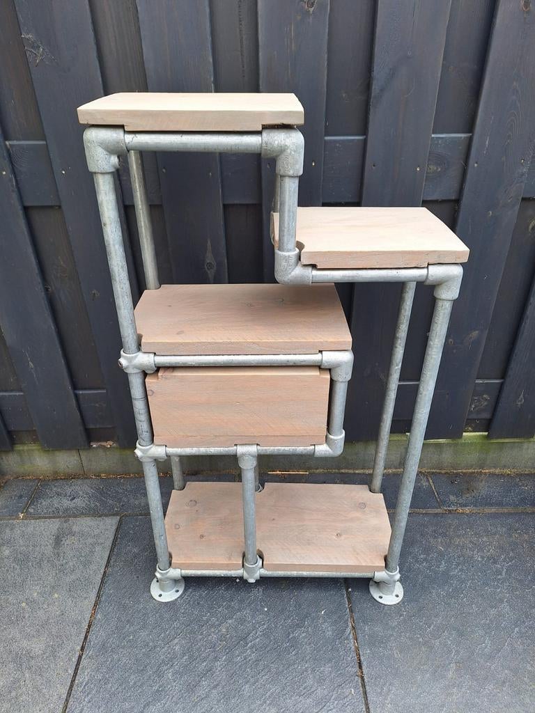 Industrieel Kastje met Open Achterkant voor Kabels, Huis en Inrichting, Kasten | Overige, Ophalen of Verzenden, Gebruikt