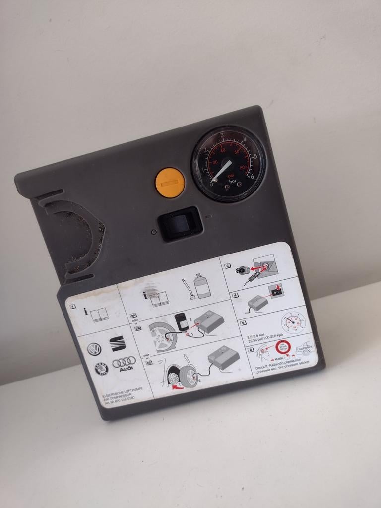 Compressor bandenpomp thuiskomset Audi Seat, Gebruikt, Berliner Ring 2, 38440 Wolfsburg, Duitsland, Info@volkswagen.de, VAG Group