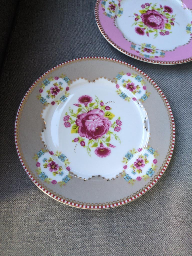 Pip Studio servies, Huis en Inrichting, Keuken | Servies, Ophalen of Verzenden, Zo goed als nieuw, Overige stijlen, Aardewerk