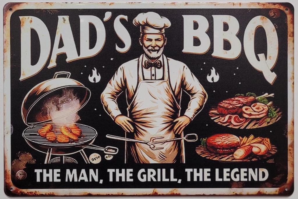 Dad's BBQ The legend reclamebord van metaal wandbord deco, Info@deconoord.nl, Deco Noord, Nieuw, Ophalen of Verzenden