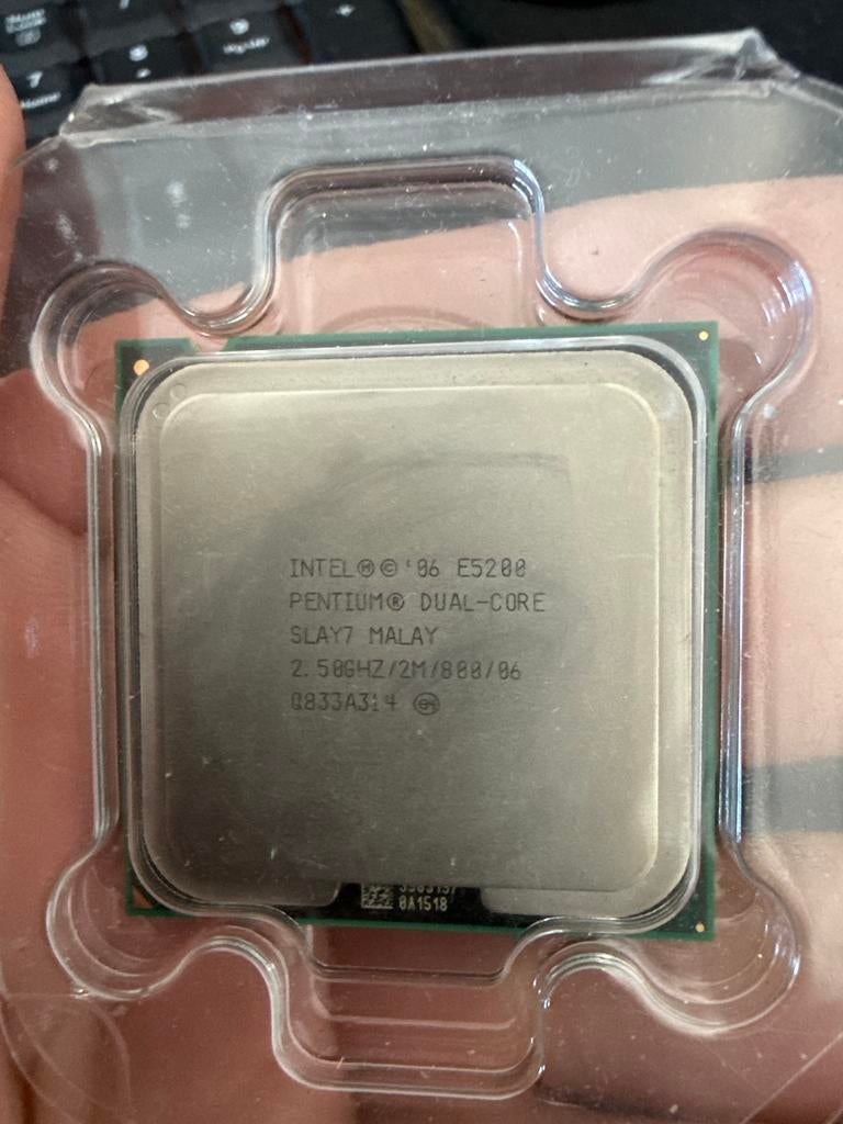 Intel Pentium Dual-Core E5200 processor, Computers en Software, Processors, Ophalen, Gebruikt, 2-core, 2 tot 3 Ghz