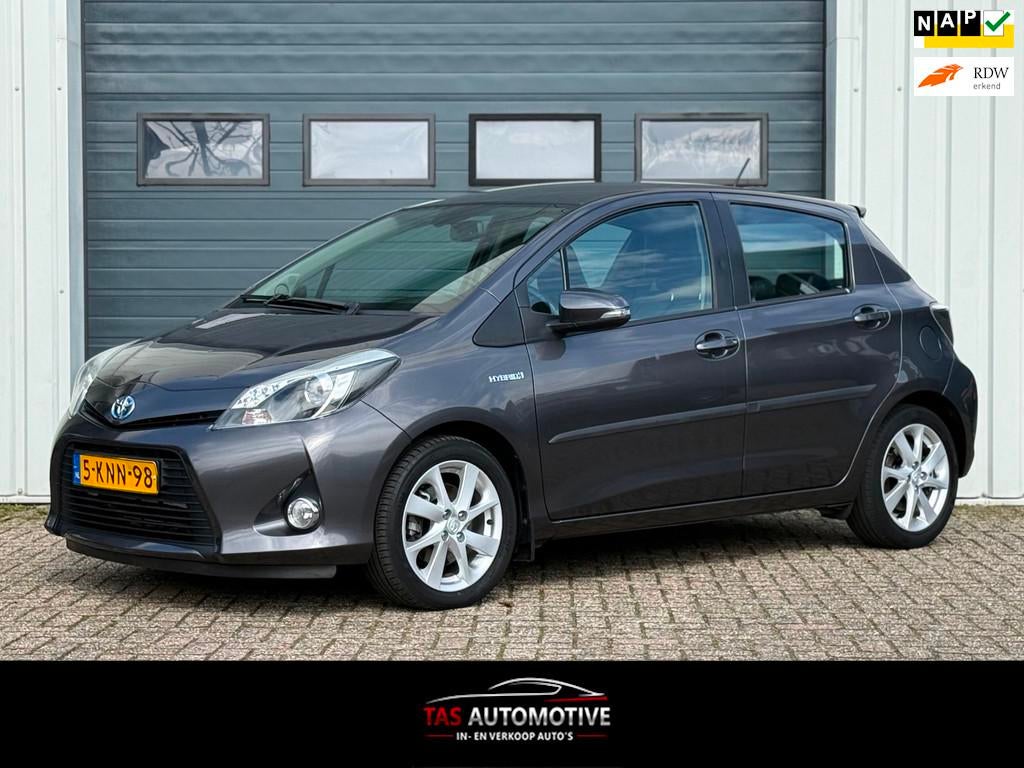 Toyota Yaris 1.5 Full Hybrid Dynamic 2e EIG / NAVI / CRUISE, Euro 5, 1497 cc, Gebruikt, 4 cilinders