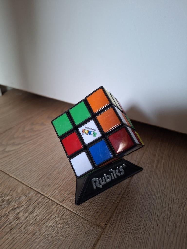Rubik's kubus met standaard, Ophalen of Verzenden, Gebruikt, Jongen of Meisje