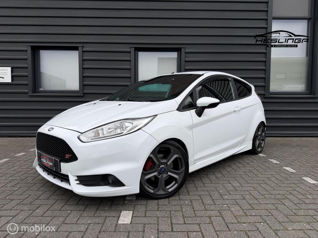 Ford Fiesta 1.6 ST2 | Stoelverwarming |183 PK, Auto's, Ford, Voorwielaandrijving, 1063 kg, Gebruikt, 4 cilinders
