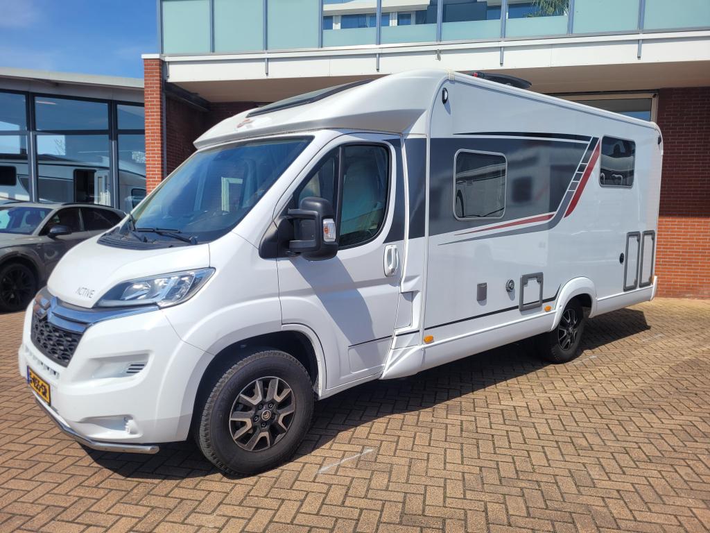 Bürstner Nexxo Van 700 Qeunsbed, Standaard zit, Ringverwarming, Tot en met 2, Bedrijf